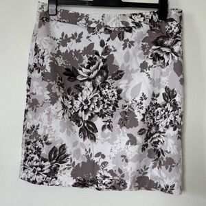 ✨Van Heusen Floral Print Pencil Skirt - Size 14